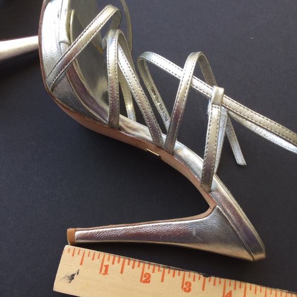 Badgley Mischka FIERCE Strappy Silver platform sandals heels SZ 7M Retail-$175 - Picture 2 of 12